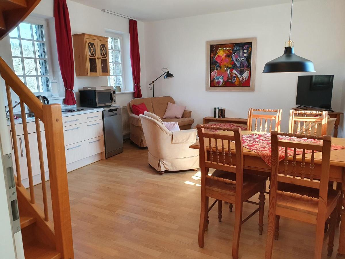 Am Burggraben Auf Der Sauerburg Apartment Sauerthal Bagian luar foto